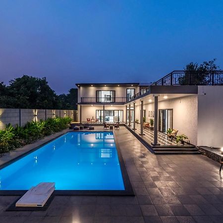 Saffronstays Mayfair Gardens 4 Bedroom Petfriendly Pool Villa Alībāg Ngoại thất bức ảnh